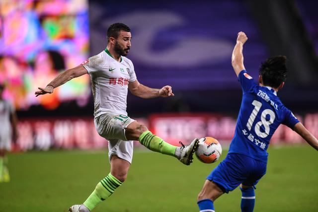 夏联-湖人险胜骑士 布朗尼再创新高砍13+5+3+2