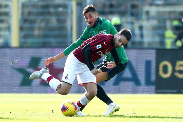 意甲-劳塔罗破门邓弗里斯建功 国米2-2博洛尼亚